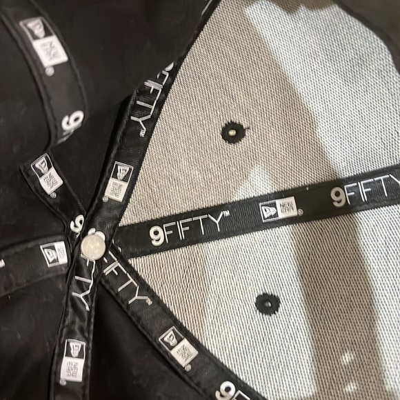 Los Angeles Lakers size adjustable - Picture 9 of 12